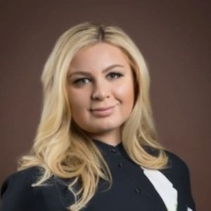 Meet your Posher, Esther